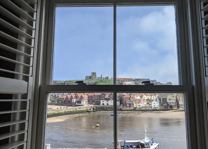 Whitby Sea View Cottage